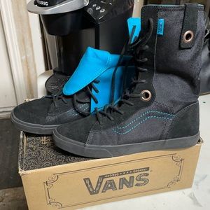 Worn once fold down women’s vans.